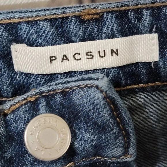 Pacsun Mom Jean Light Wash Mid Rise Casual Relaxed Denim Non‎ Distressed Sz 23 - Picture 2 of 6